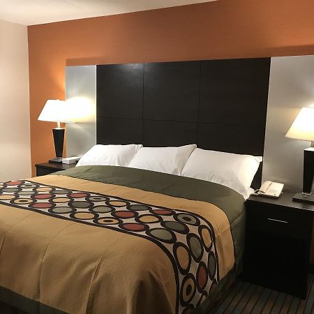 Bay Hill Inns & Suites Neepawa Esterno foto