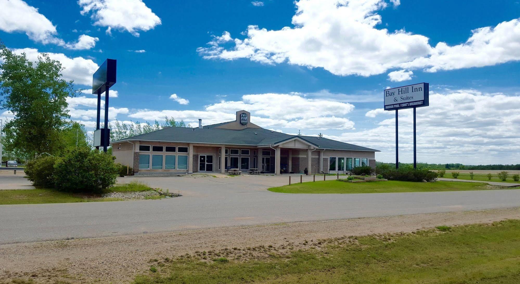 Bay Hill Inns & Suites Neepawa Esterno foto