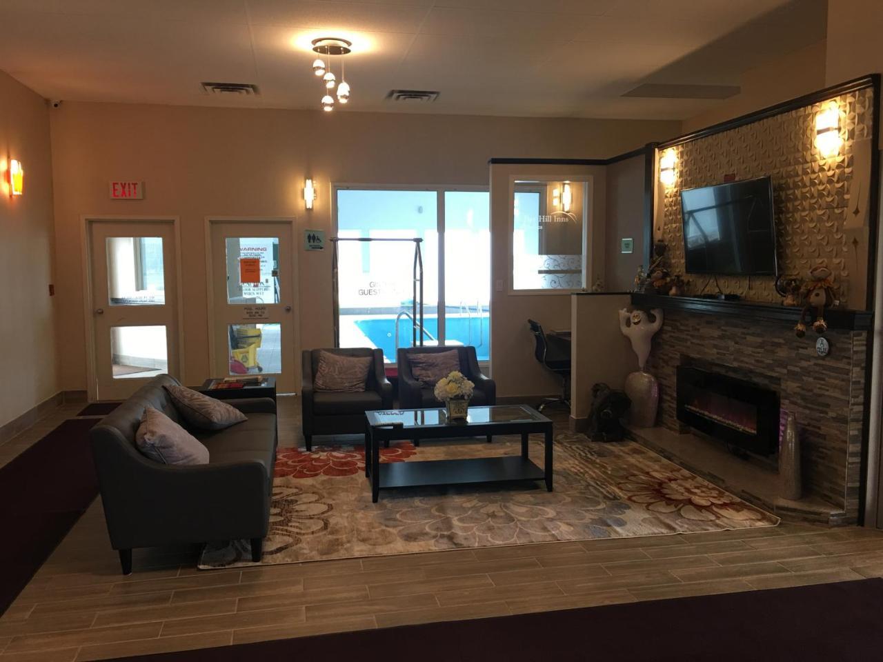 Bay Hill Inns & Suites Neepawa Esterno foto